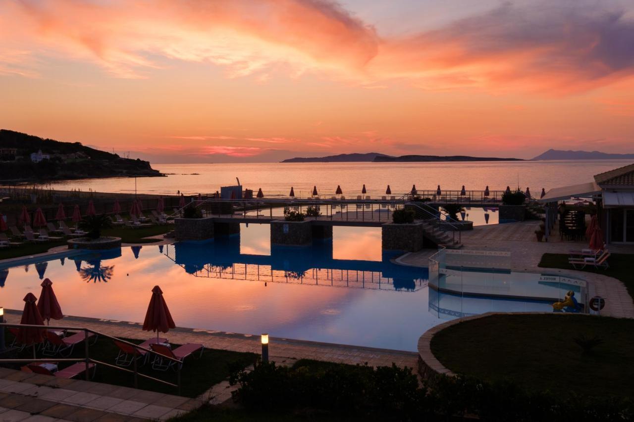 Hotel Athina Άγιος Στέφανος Εξωτερικό φωτογραφία