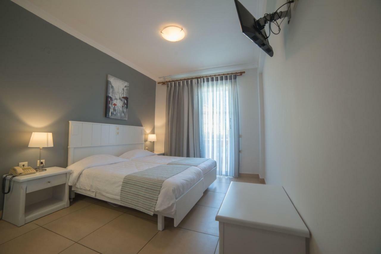 Hotel Athina Άγιος Στέφανος Εξωτερικό φωτογραφία